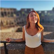 Docente scuole superiore per lezioni individuali (materie umanistiche o aiuto studio)